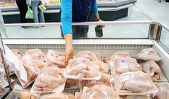 Gà từ 24 quốc gia đang ‘tấn công’ gà Việt Nam