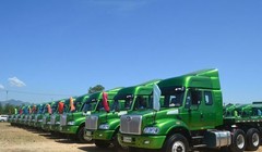 61 xe đầu kéo của Công ty TNHH một thành viên Hào Hưng Quảng Ngãi mua từ Trung Quốc - Ảnh: Hiển Cừ