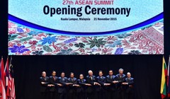 Các nhà lãnh đạo ASEAN tại lễ khai mạc. Ảnh: Nhật Bắc