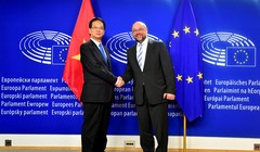 Thủ tướng Nguyễn Tấn Dũng và Chủ tịch Nghị viện châu Âu Martin Schulz. Ảnh: VGP/Nhật Bắc.