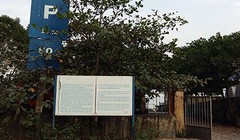 Bến xăng dầu Cẩm Đông hoạt động lèo tèo vì hai cấp cùng “ôm”. Ảnh: Đ.TUYỀN