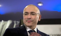 Mikhail Khodorkovsky tham dự một buổi họp báo ở Berlin, Đức vào năm 2013. Ảnh: Reuters
