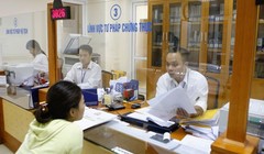 Theo báo cáo của Bộ Nội vụ, đến thời điểm ngày 30/11/2015 đã có hơn 5.400 cán bộ, công chức bị cắt giảm biên chế. (Ảnh minh họa)