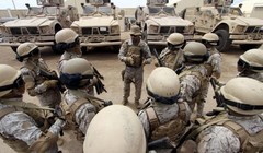 Binh sĩ Saudi Arabia tại Yemen - Ảnh: Reuters