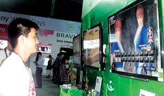 Triển lãm điện máy Sony. Ảnh: QUỐC HÙNG