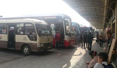 Xăng giảm, Bộ Tài chính "giục" hãng xe tính lại giá cước