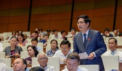 Bộ trưởng Cao Đức Phát trả lời chất vấn tại kỳ họp thứ 9, Quốc hội XIII (Ảnh: VPQH)