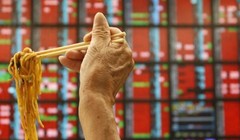 Khoảng 86% đũa ở Đài Loan được nhập từ Trung Quốc, 12% từ Việt Nam, 1,8 % từ Indonesia và các nước khác. Ảnh Reuters