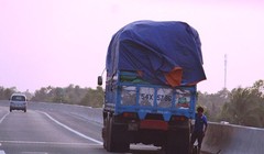 Xe bị nổ lốp trên đường cao tốc chủ yếu là các xe chở quá tải.