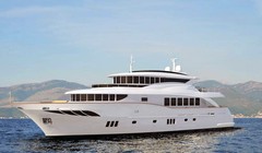 Du thuyền triệu đô đậu đầy bến nhà giàu Việt