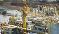 Giàn khoan dầu khí đầu tiên do Công ty dầu khí nhà nước PDVSA xây dựng ở Orinoco, Venezuela. Ảnh: AFP/TTXVN