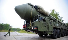 Tên lửa đạn đạo liên lục địa tối tân RS-26 Rubezh của Quân đội Nga. (Nguồn: Ria Novosti)
