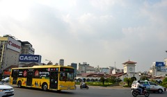 Xe buýt được sơn màu vàng nổi bật, khác biệt với các loại xe buýt khác, do Trung tâm Quản lý và điều hành vận tải hành khách công cộng (thuộc Sở GTVT TPHCM) phối hợp với Công ty Vận tải hàng không miền Nam đưa vào hoạt động phục vụ du khách chặng từ sân b