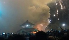 Hiện trường đám cháy ở đền thờ Puttingal. (Nguồn: AP)