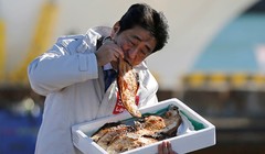 Tin tức 24h: Biển Đông nóng cuộc chiến chặt “lưỡi bò”; Bộ trưởng “ra oai” với đường ống; Thủ tướng quý công nhân hơn cử nhân; Thủ tướng Nhật chọn cá; Syria, chiến sự có xu hướng lan rộng