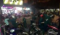 Cảnh ẩu đả trong đoạn clip - Ảnh cắt từ clip