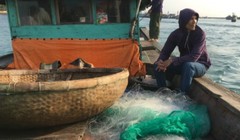 Ảnh: Ngư dân Le Tan quyết bám biển để bảo vệ chủ quyền quốc gia.