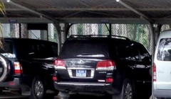 Chiếc Lexus biển số 83A - 066.66 do văn phòng tỉnh ủy quản lý, sử dụng - Ảnh: H.MAI