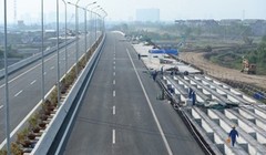 Giai đoạn 2016-2020 ngành giao thông dự kiến sẽ đầu tư thêm hơn 1.500 km đường cao tốc. (Ảnh minh họa: KT)