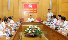 Buổi họp của UBND tỉnh Quảng Trị vào chiều 14.6. Ảnh: Hưng Thơ.