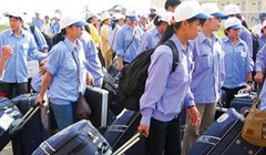 Không có hộ khẩu khiến cơ hội được tiếp cận các dịch vụ công của những người nhập cư bị hạn chế.