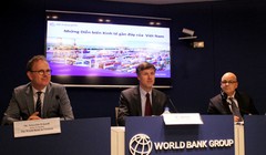 Từ trái sang: Sebastian Eckardt, Achim Fock và Philip O'Keefe