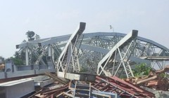 Bãi “xác” cầu Ghềnh cũ