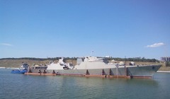 Tàu chiến Gepard 3.9 của Việt Nam trên sông Volga, đoạn qua Togliatti