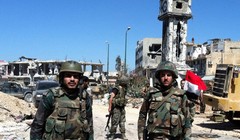 Binh sĩ quân đội Syria trên chiến trường miền Tây Nam Aleppo