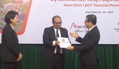 Trao Giấy chứng nhận đăng ký đầu tư cho dự án Nhà máy nhiệt điện BOT Nam Định 1 