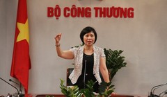 Thứ trưởng Bộ Công Thương ​Hồ Thị Kim Thoa​