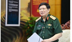 Bộ trưởng Quốc phòng Ngô Xuân Lịch