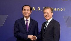 Chủ tịch nước Trần Đại Quang và Tổng thống Hàn Quốc Moon Jae In. Ảnh: VGP