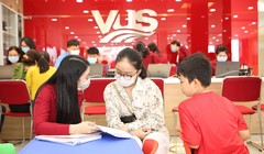 Phụ huynh và học sinh tại VUS - Ảnh VUS