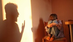 Bạo hành trẻ em - Ảnh Getty