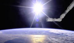 Nhiều người cho rằng những đốm sáng xuất hiện trong video chính là UFO (Ảnh: Vice)