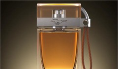 Nước hoa mùi xăng xe? (Ảnh: Gizmochina)