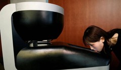 Màn hình TV cho phép người dùng nếm thử hương vị thức ăn (Ảnh: OC)