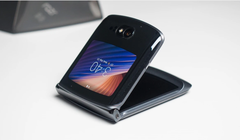 Motorola "úp mở" về mẫu điện thoại gập sẽ cạnh tranh với dòng Z Flip của Samsung (Ảnh: Phone Arena)
