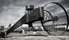 10 loại vũ khí kỳ lạ nhất từng được phát minh (Ảnh: Unbelievable-facts)