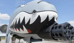 Máy bay 40 năm tuổi của Mỹ có khả năng bắn hạ các mẫu xe tăng hiện đại (Ảnh: Business Insider)