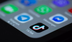 Ủy ban EU yêu cầu các nhân viên xóa TikTok trên các thiết bị cá nhân vì những lo ngại an ninh mạng (Ảnh: Tech Spot)