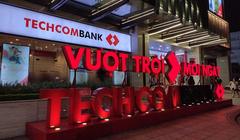Techcombank lãi hơn 14.000 tỉ đồng 6 tháng đầu năm 2022.