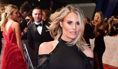 Angelina Jolie yêu cầu vợ cũ của Brad Pitt không gặp mặt con mình