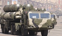 Hệ thống phòng thủ tên lửa S-400 của Nga ở Syria