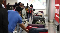 Chi Cục Hải quan Sân bay quốc tế Đà Nẵng vừa tiến hành xử lý kỷ luật, điều chuyển công tác đối với hai cán bộ hải quan có hành vi nhũng nhiễu, vòi vĩnh bị hành khách "tố" trên mạng xã hội