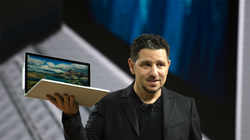 ​ Microsoft đang muốn người dùng Apple chuyển sang sử dụng sản phẩm của mình (Ảnh: AFP)