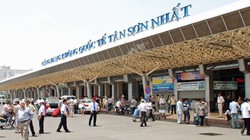 Các ngành chức năng đang nỗ lực giải tỏa quá tải cho sân bay Tân Sơn Nhất (ảnh VGP News)