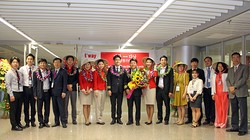 Lễ đón chuyến bay đầu tiên đáp xuống Cảng Hàng không quốc tế Đà Nẵng của T’way Air từ Daegu có đại diện Sở du lịch Đà Nẵng và đại diện Thành phố Daegu thường trú tại Đà Nẵng và đại diện Cảng Hàng không quốc tế Đà Nẵng.