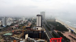 Thị trường đất nền Đà Nẵng sau cú “lên cơn” thì đột ngột “đột quỵ” khiến cả giới môi giới lẫn đầu lo lắng và liệu sự kiện pháo hoa quốc tế và APEC có giúp giá đất nền ở Đà Nẵng trụ lại.